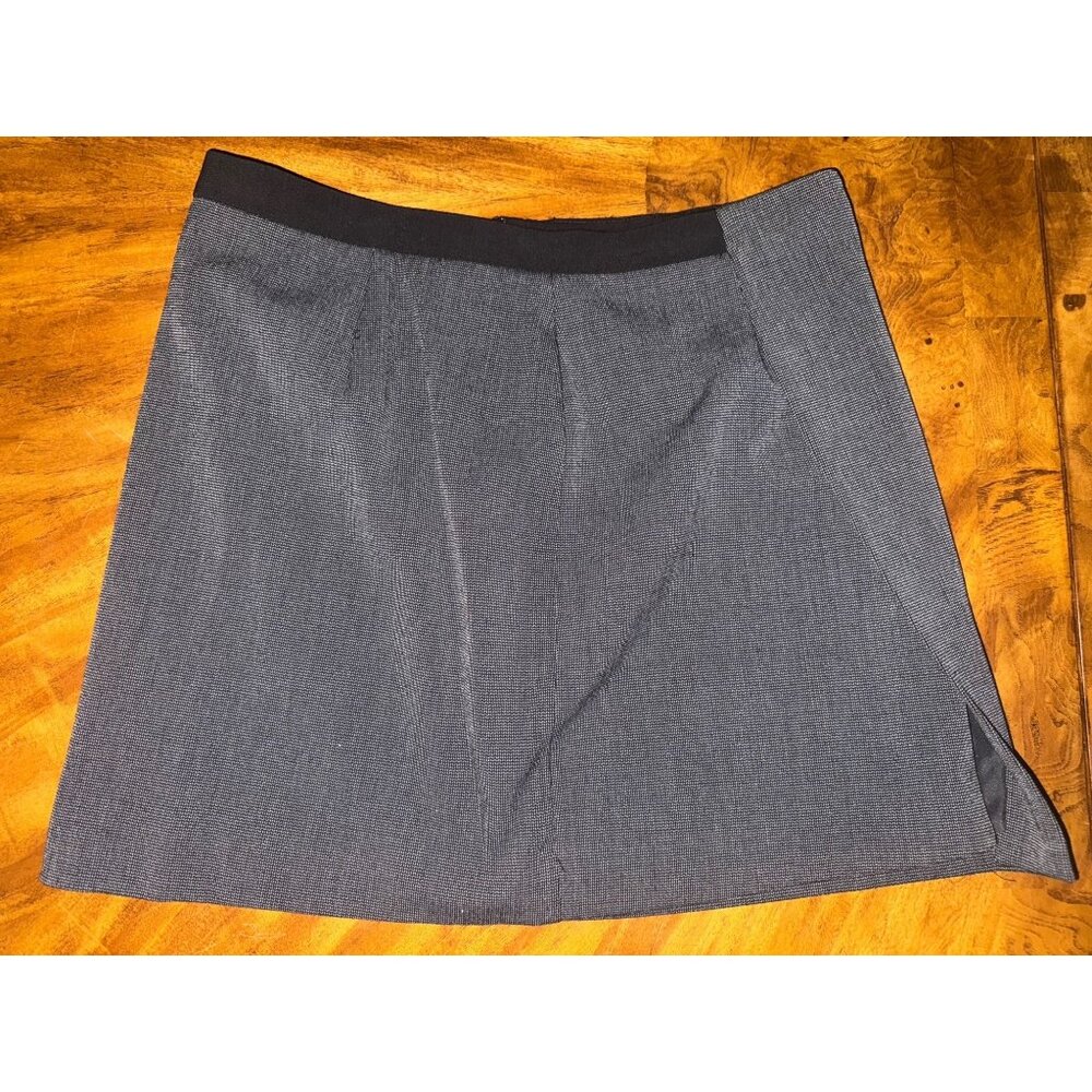 Forever 21 Womens Charcoal/Gray Black Mini Skirt - Size Medium